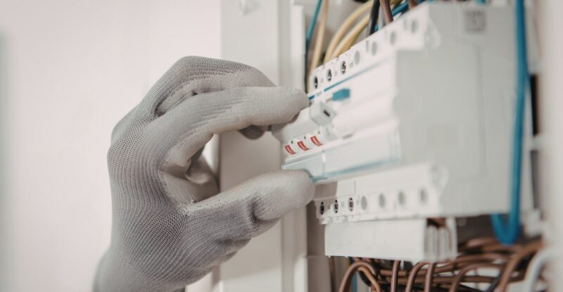 AVR NEMA 4 AVR NEMA 4
